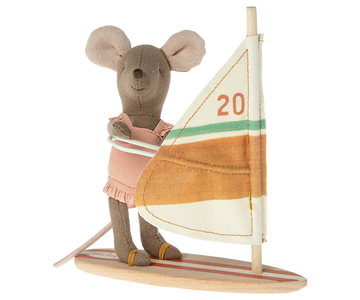 Little Sister Surfer Mouse