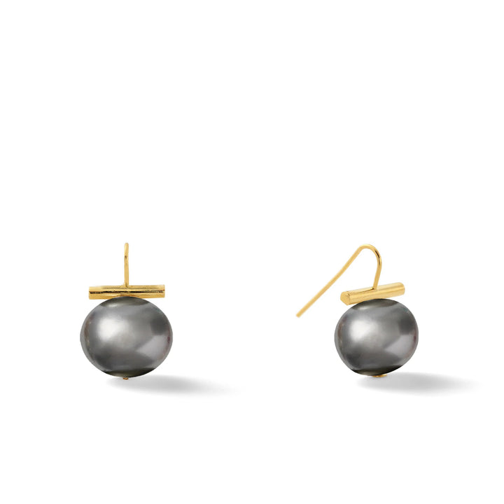 Catherine Canino | Medium Pebble Pearl Earrings